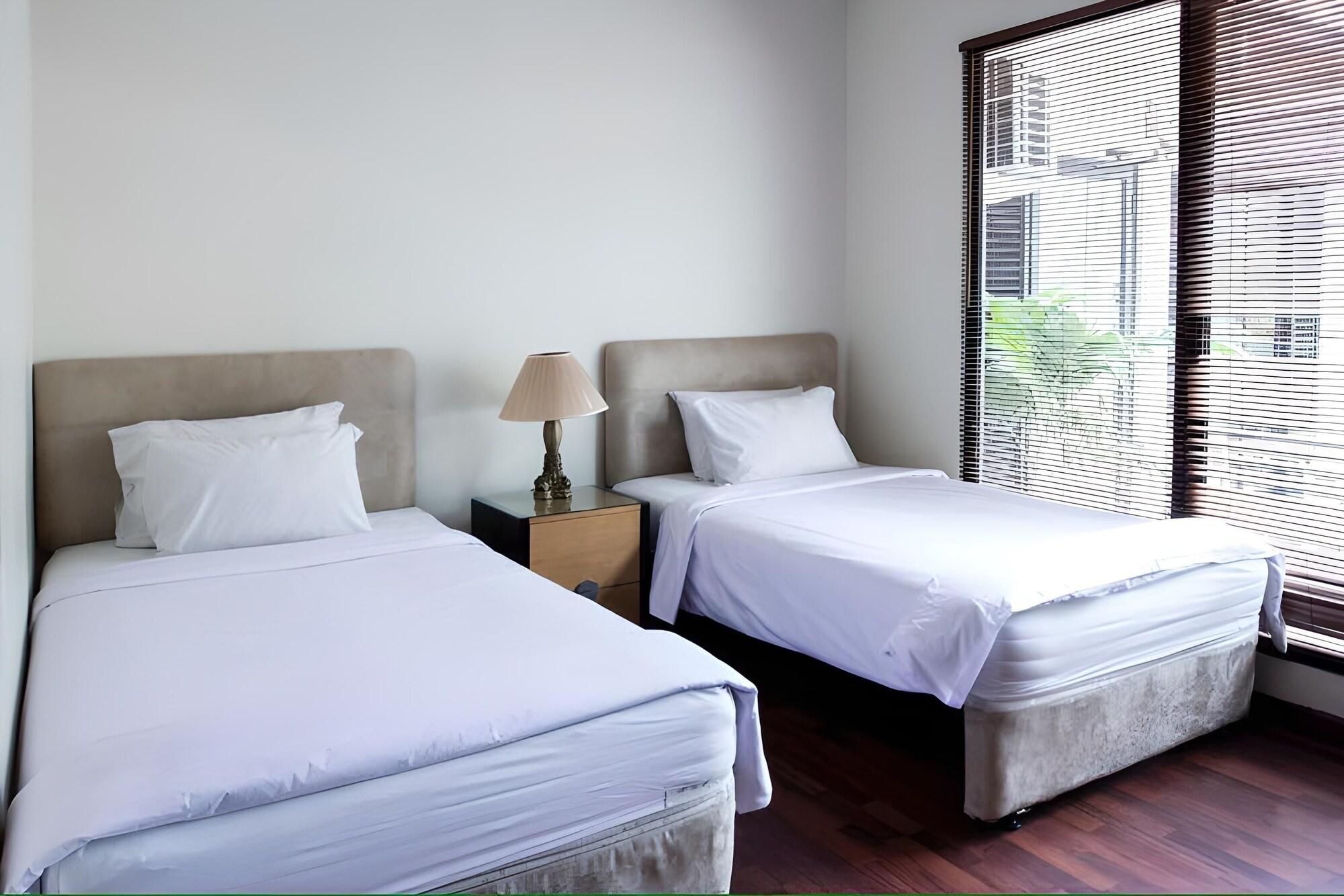 Arimbi Pejaten Suites Jakarta Exteriör bild