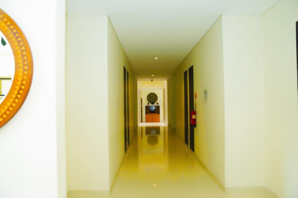 Arimbi Pejaten Suites Jakarta Exteriör bild