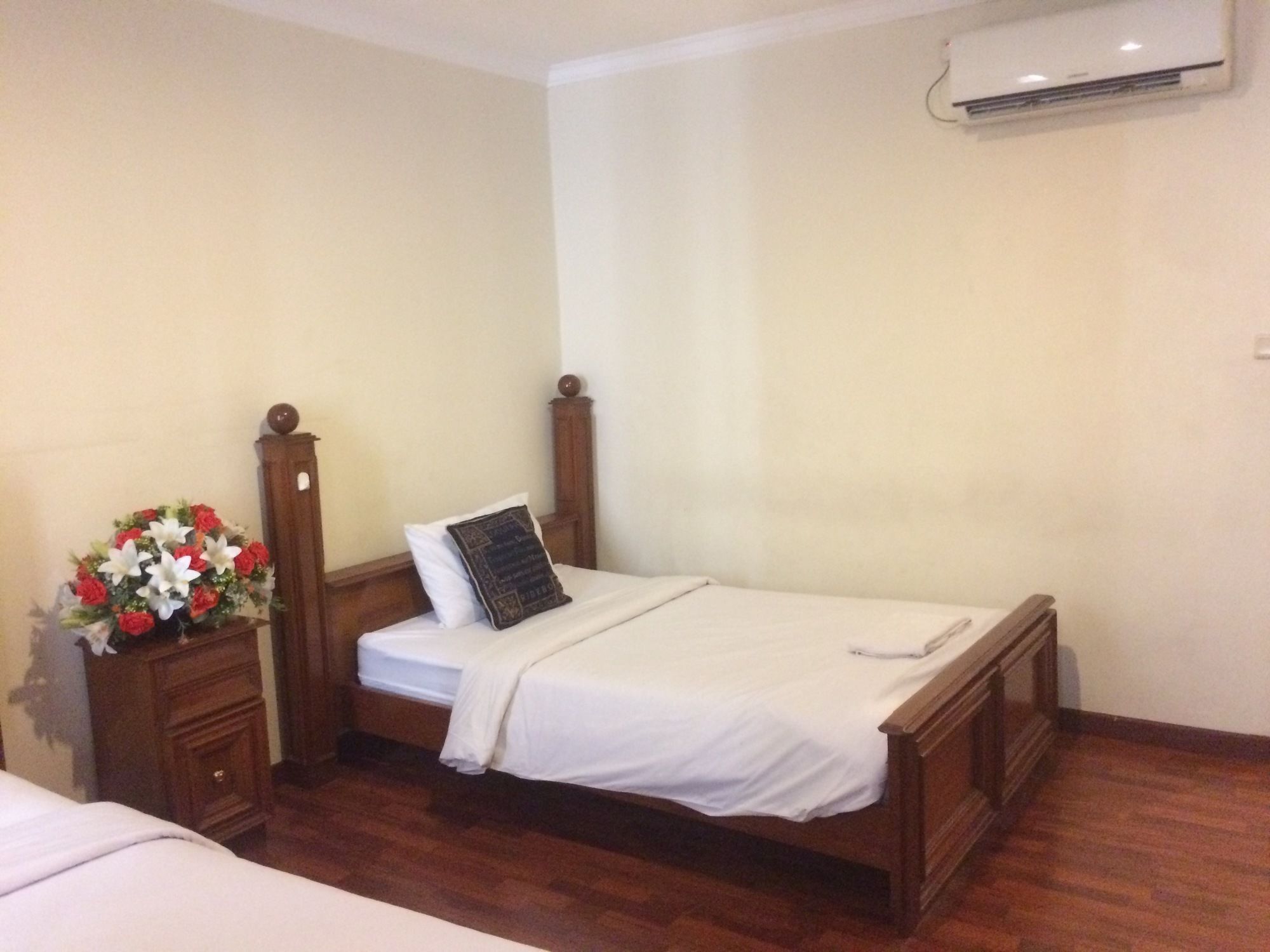 Arimbi Pejaten Suites Jakarta Exteriör bild