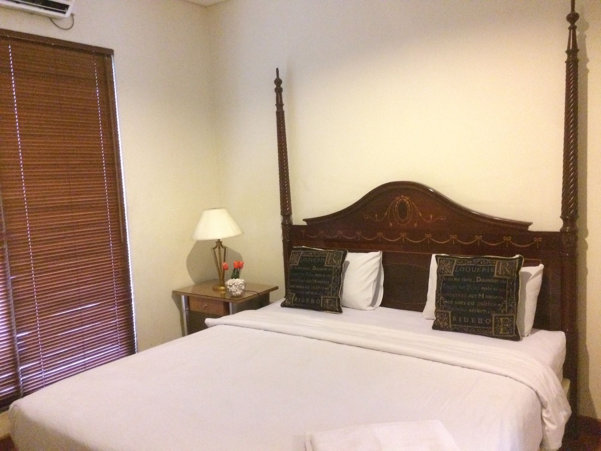 Arimbi Pejaten Suites Jakarta Exteriör bild